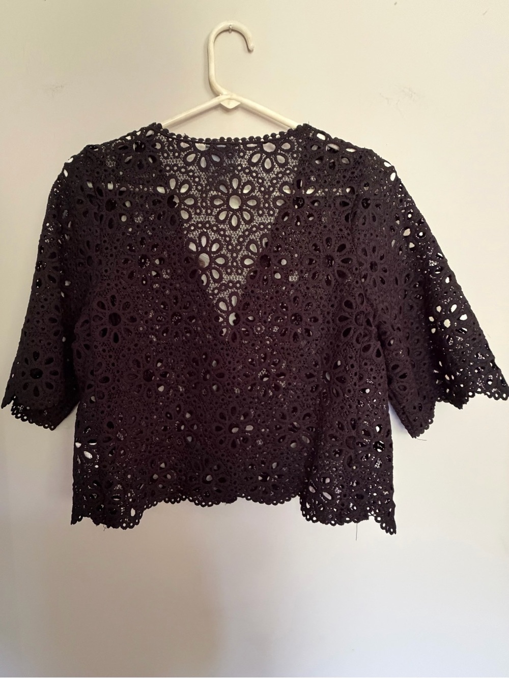 NWOT Rabbit Rabbit Rabbit Black Floral Crochet Button Front Cardigan M Medium - Picture 3 of 5